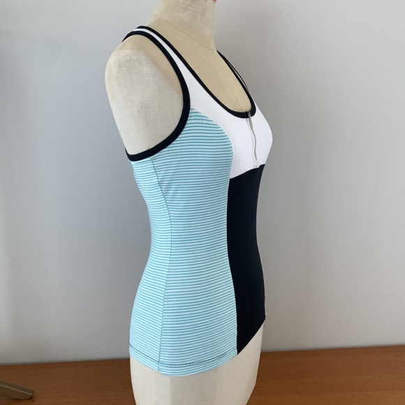 BEBE Capri blue colour blocked athletic tank, bralette, zip front & lace up back - Picture 4 of 14